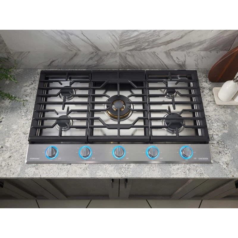 Samsung 30 in. 5-Burner Smart Natural Gas Cooktop with Bluetooth